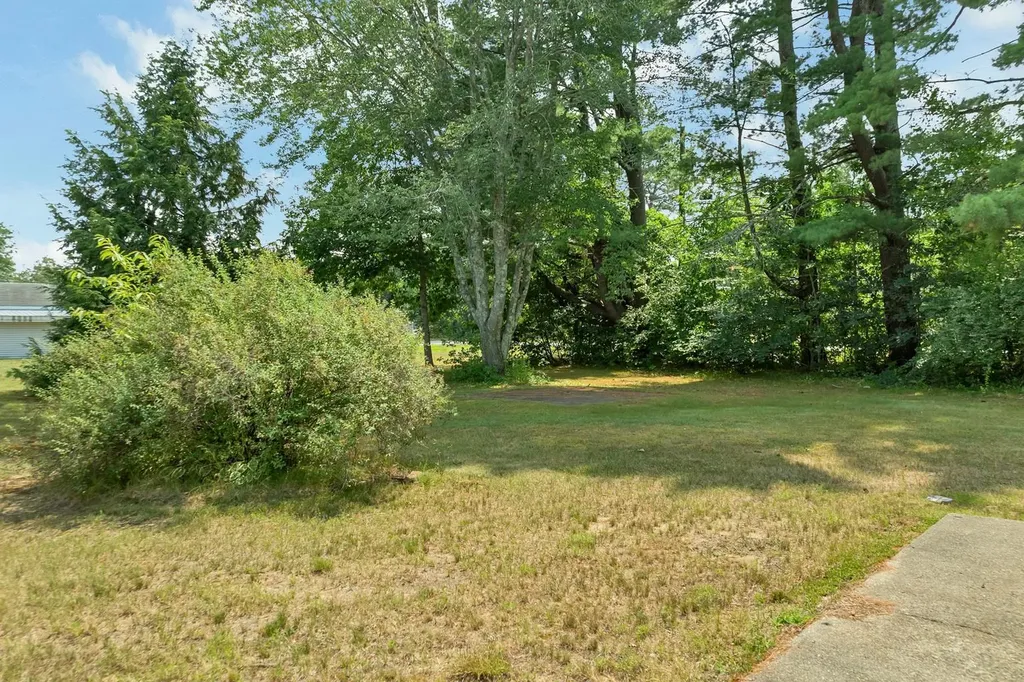 28 Salmon Falls Road Rochester NH 03868