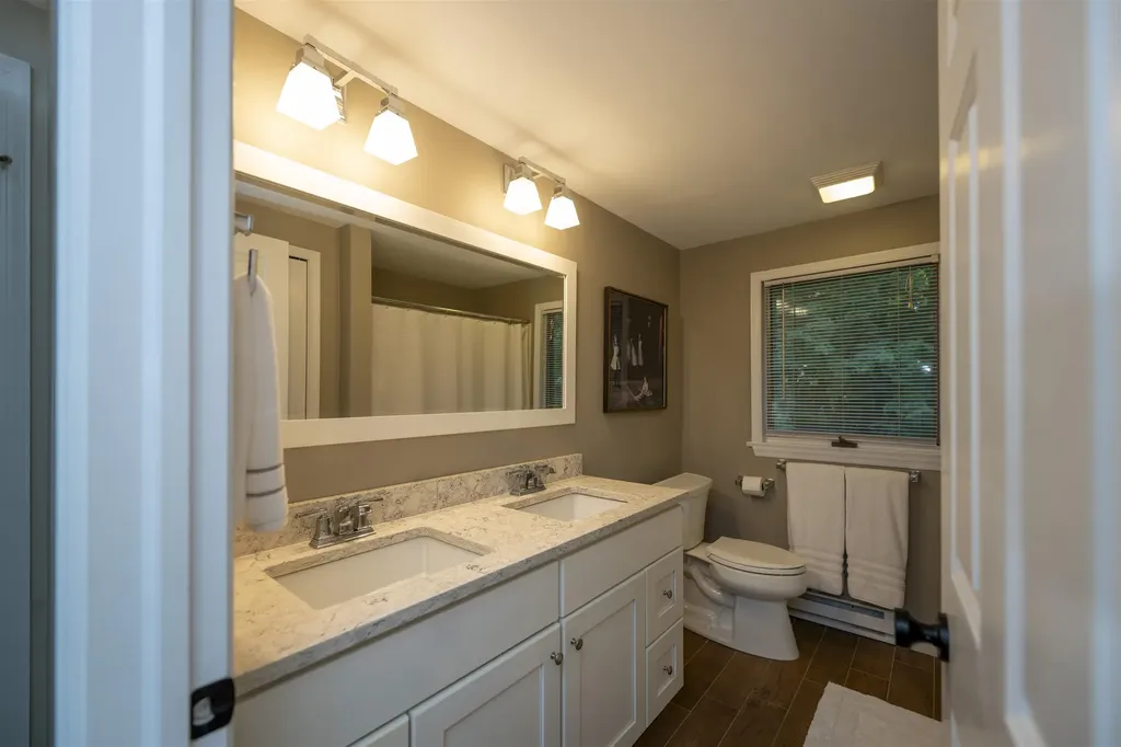 829 Baker Turn Hartford VT 05059