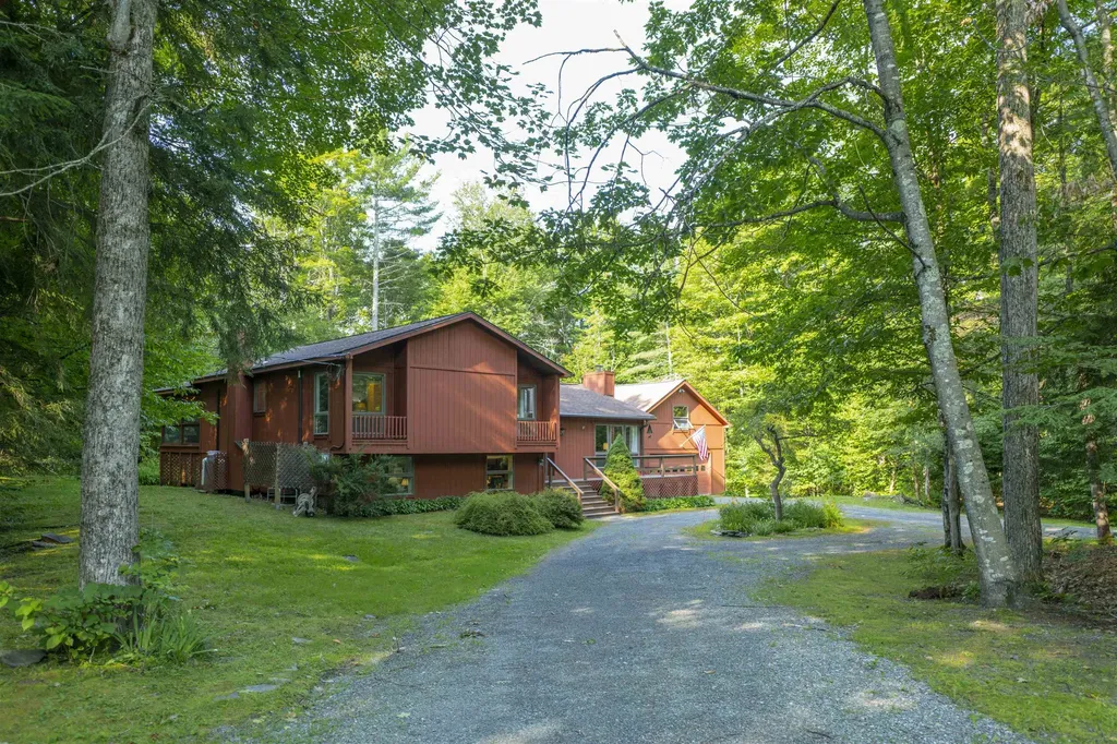 829 Baker Turn Hartford VT 05059