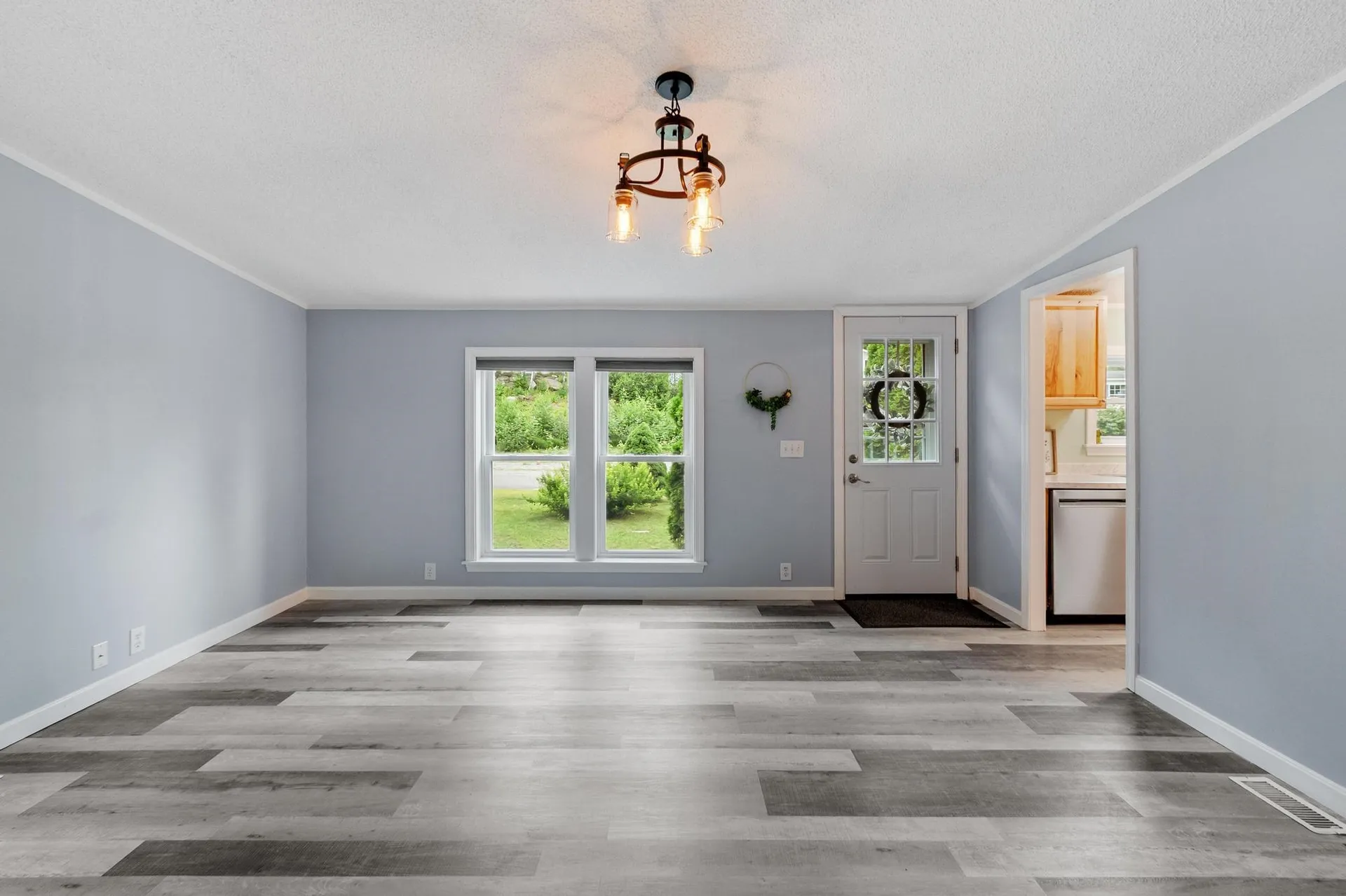 26 Country Lane Fremont NH 03044