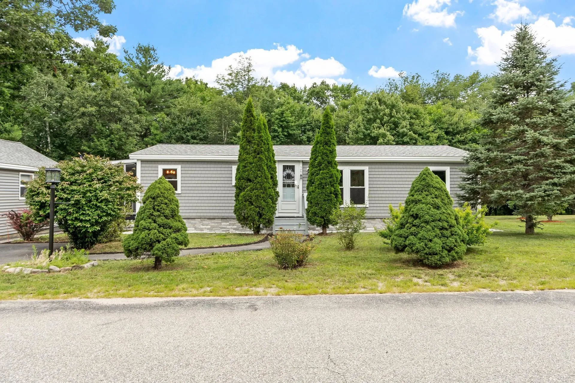 26 Country Lane Fremont NH 03044