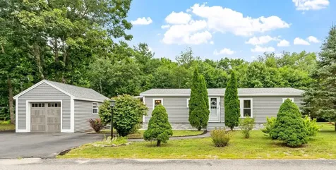 26 Country Lane Fremont NH 03044