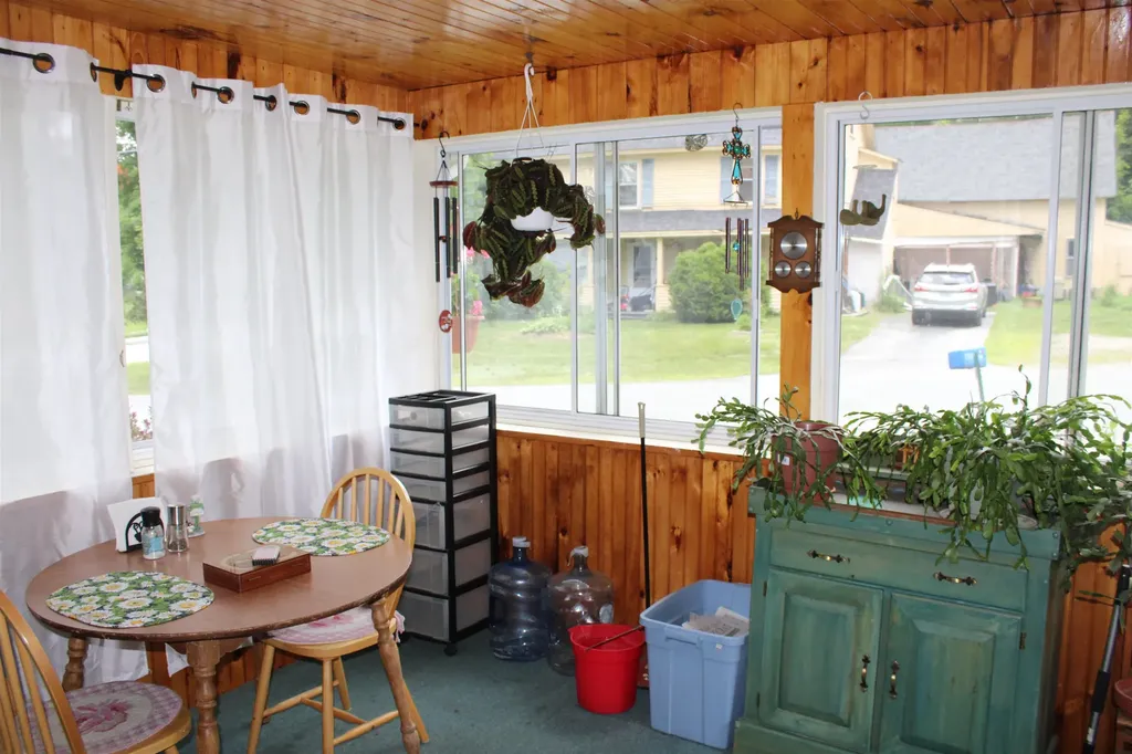 8 Holly Heights Whitefield NH 03598