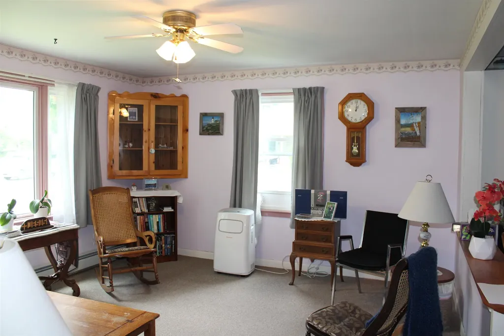 8 Holly Heights Whitefield NH 03598