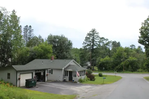 8 Holly Heights Whitefield NH 03598