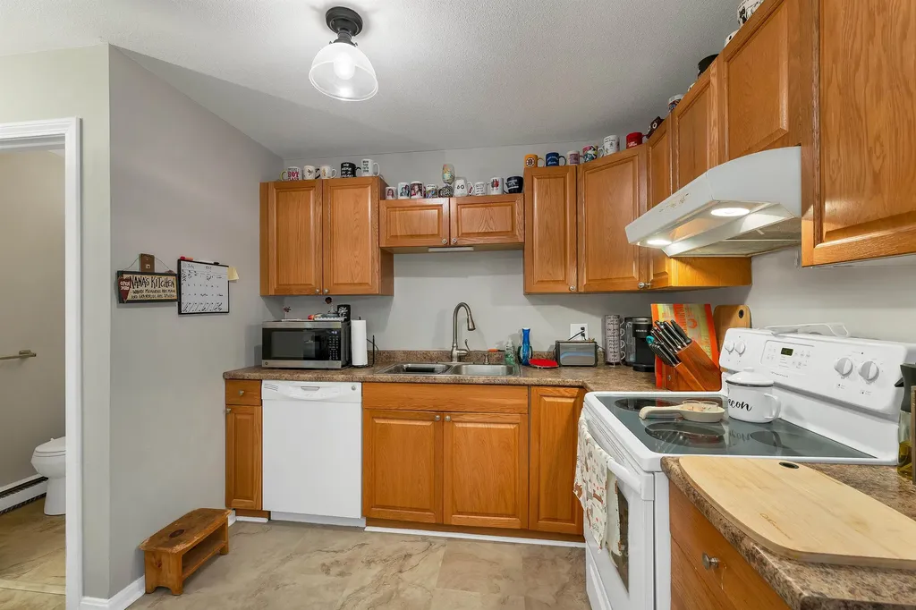 139 S. Main Street Laconia NH 03246