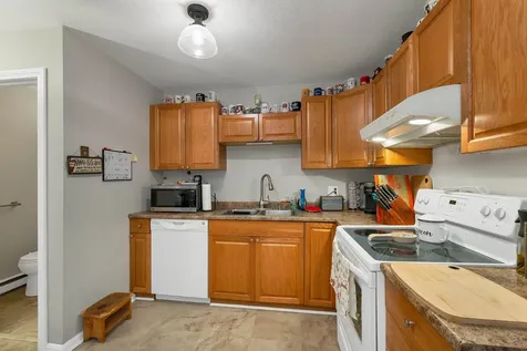 139 S. Main Street Laconia NH 03246