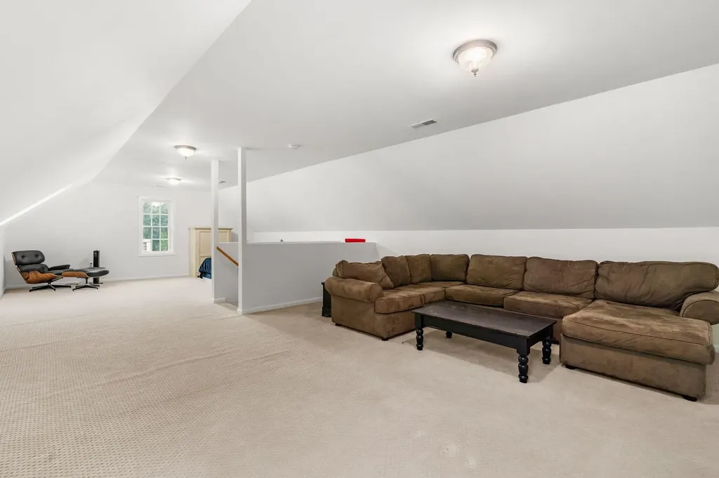 32 Hobart Hill Road Brookline NH 03033