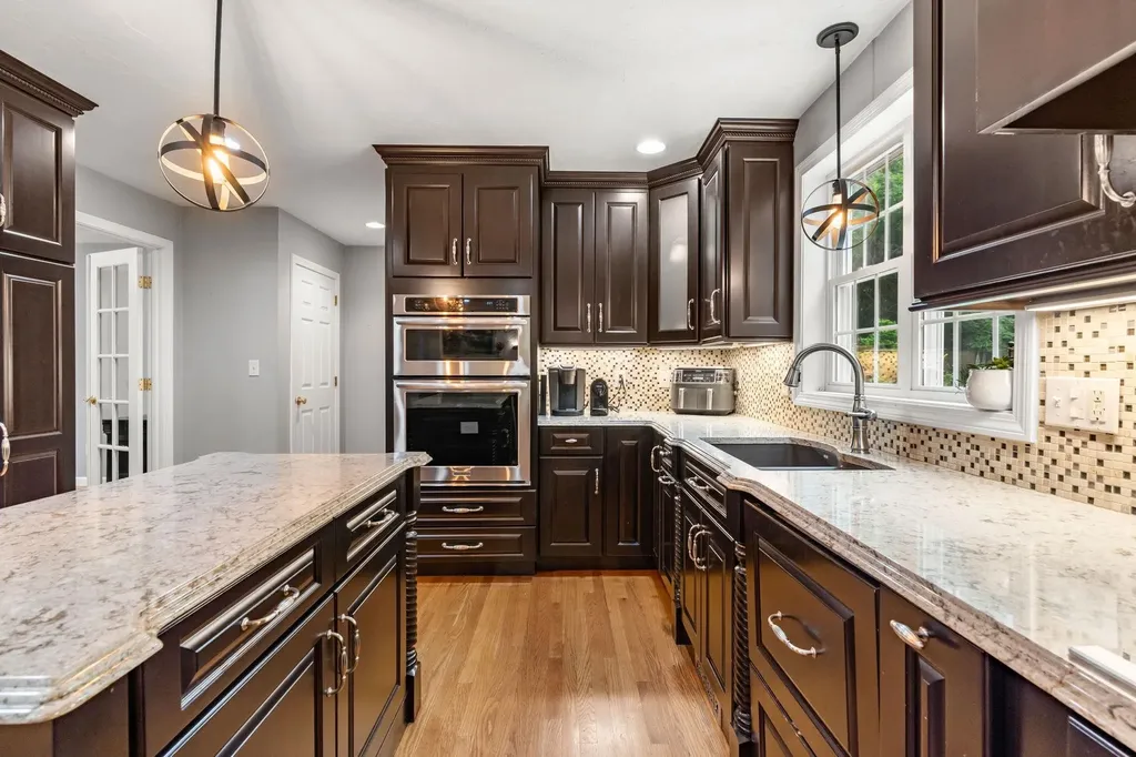 32 Hobart Hill Road Brookline NH 03033