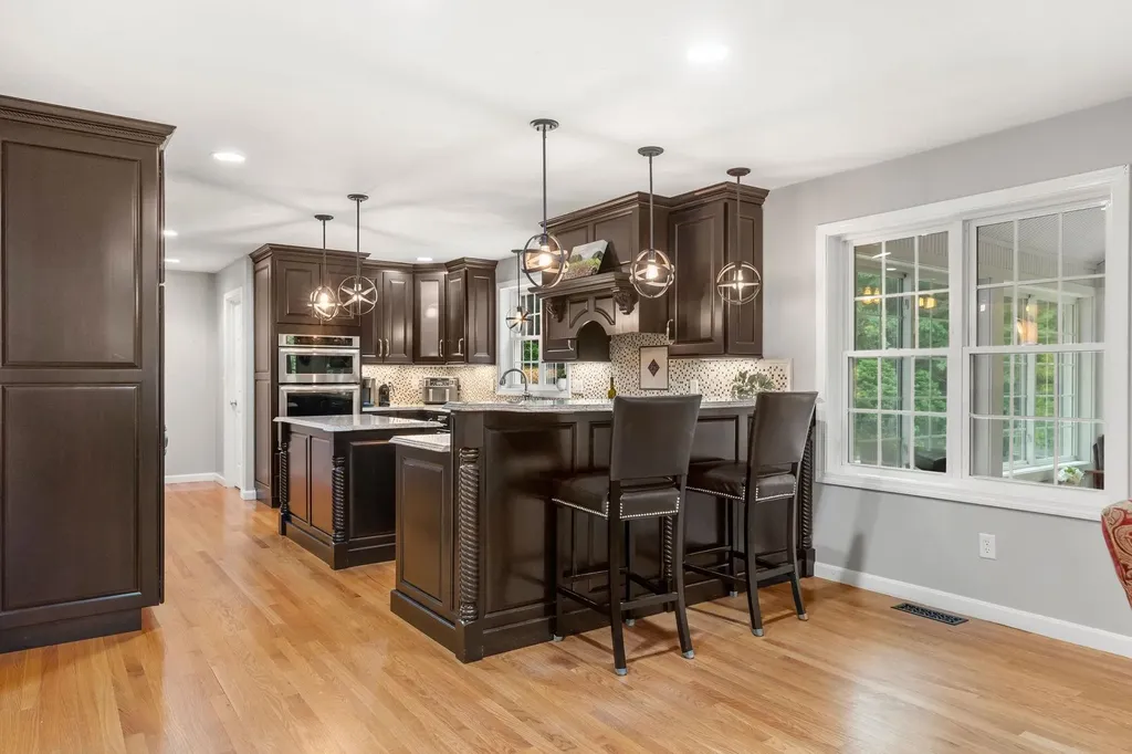 32 Hobart Hill Road Brookline NH 03033