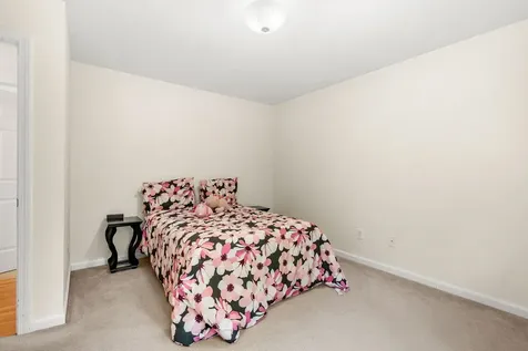 32 Hobart Hill Road Brookline NH 03033
