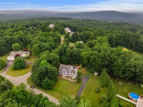 32 Hobart Hill Road Brookline NH 03033