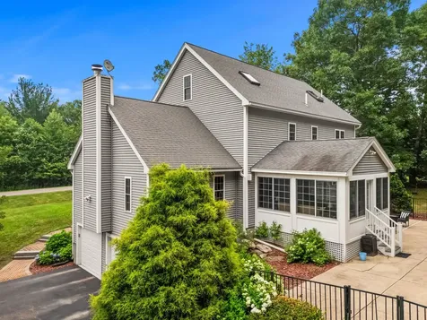 32 Hobart Hill Road Brookline NH 03033