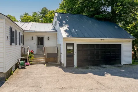 9 Placid Square Lebanon NH 03766