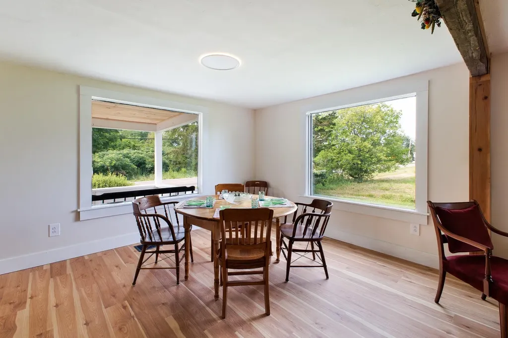 82 Allen Road Grand Isle VT 05458