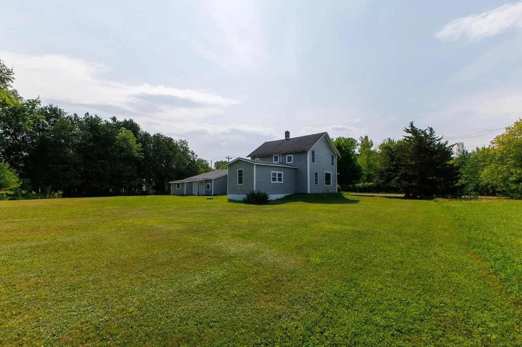 82 Allen Road Grand Isle VT 05458