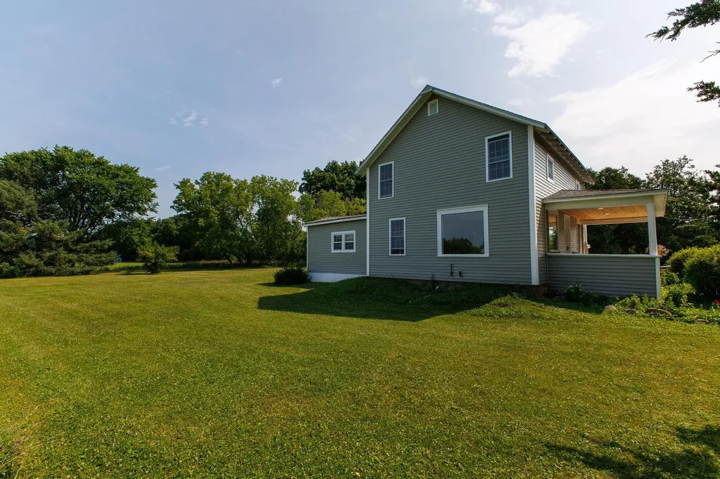 82 Allen Road Grand Isle VT 05458