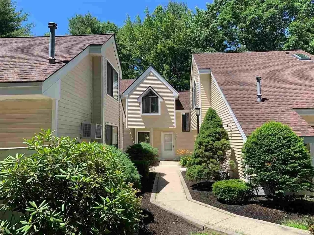 14 Franklin Heights Rochester NH 03866