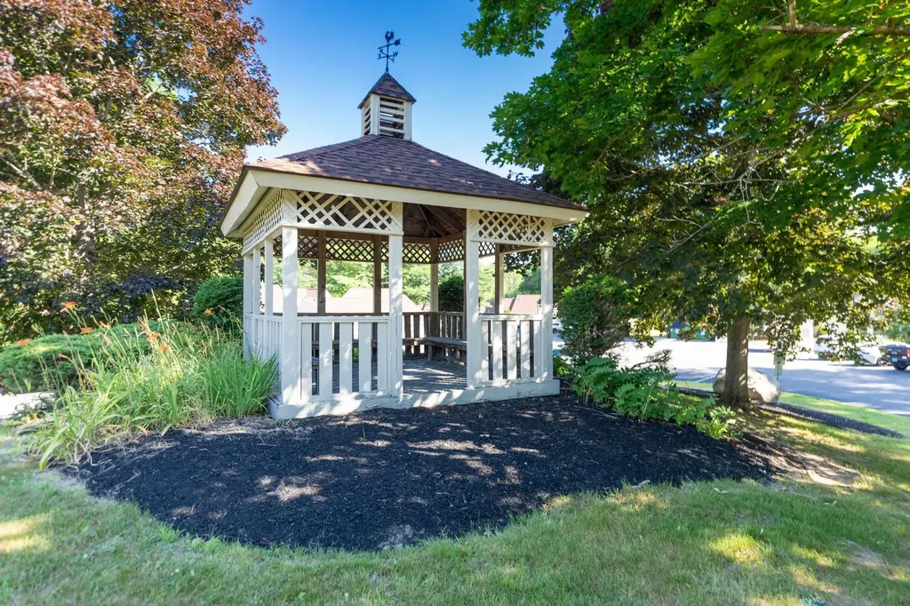 14 Franklin Heights Rochester NH 03866