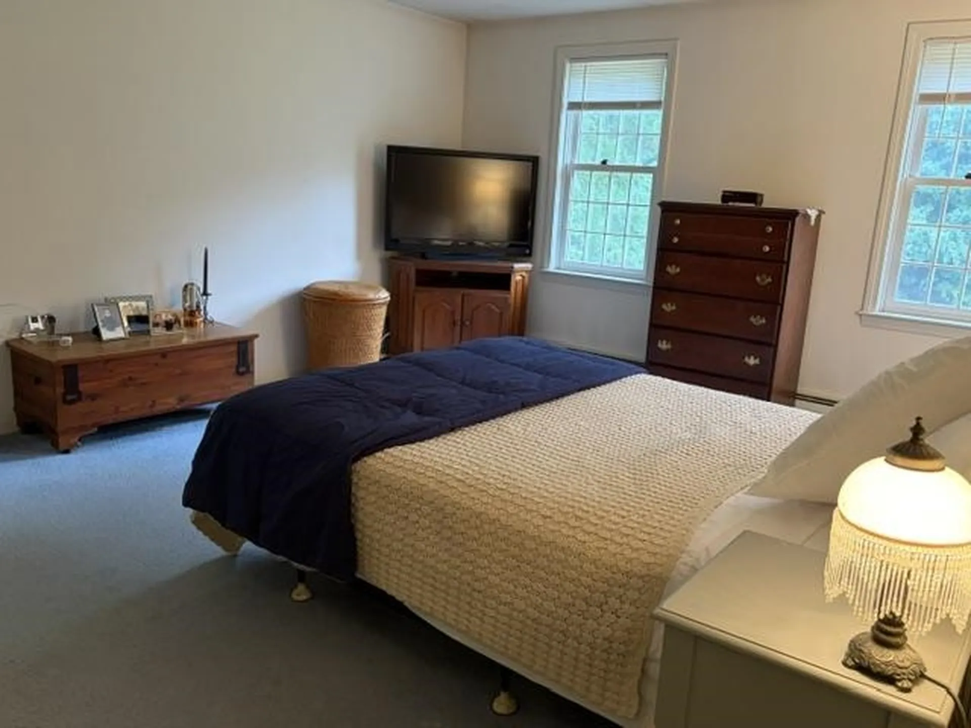 5 Mcenroe Drive Londonderry NH 03053