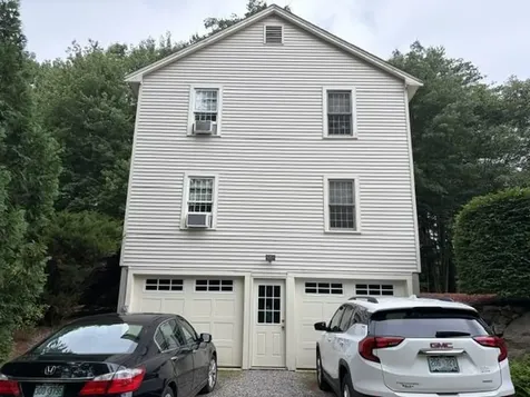 5 Mcenroe Drive Londonderry NH 03053