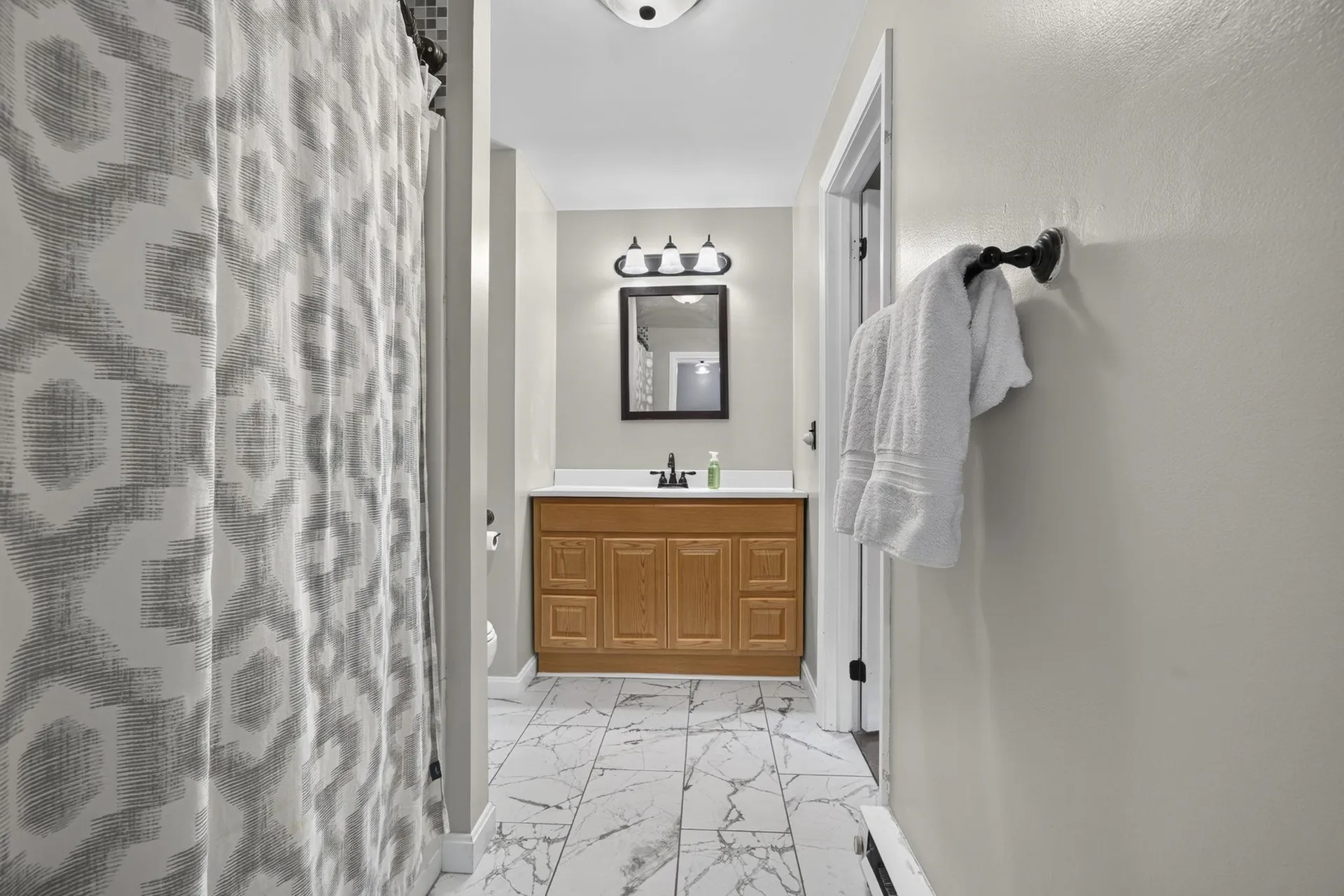 24 Stonegate Lane Derry NH 03038