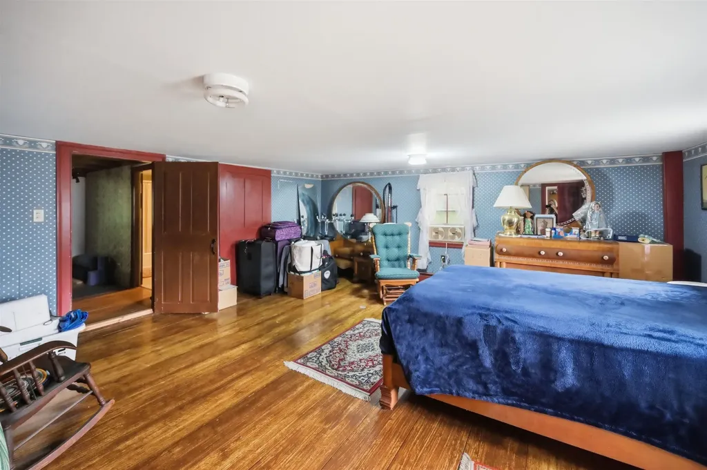 65 Chester Road Raymond NH 03077