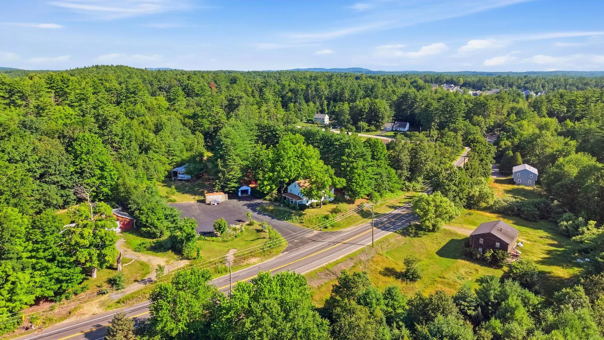 65 Chester Road Raymond NH 03077