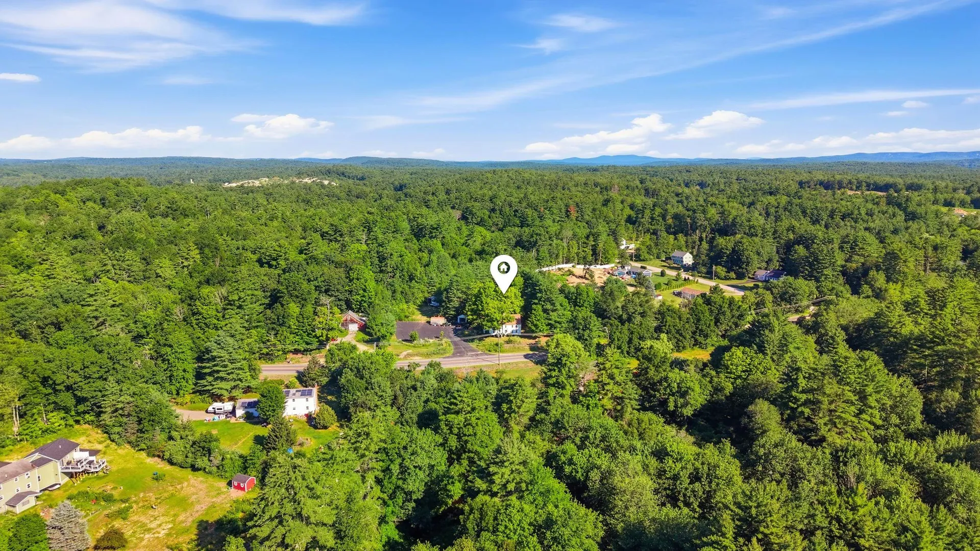 65 Chester Road Raymond NH 03077