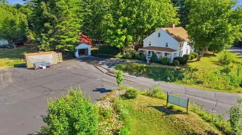65 Chester Road Raymond NH 03077