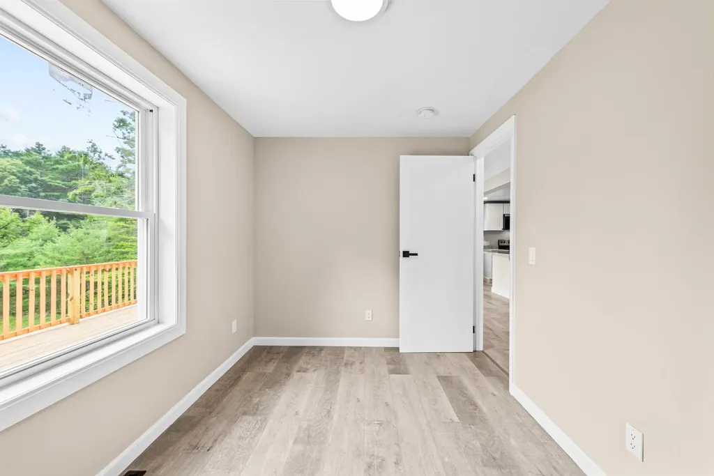 17 Fairway Drive New Hampton NH 03256