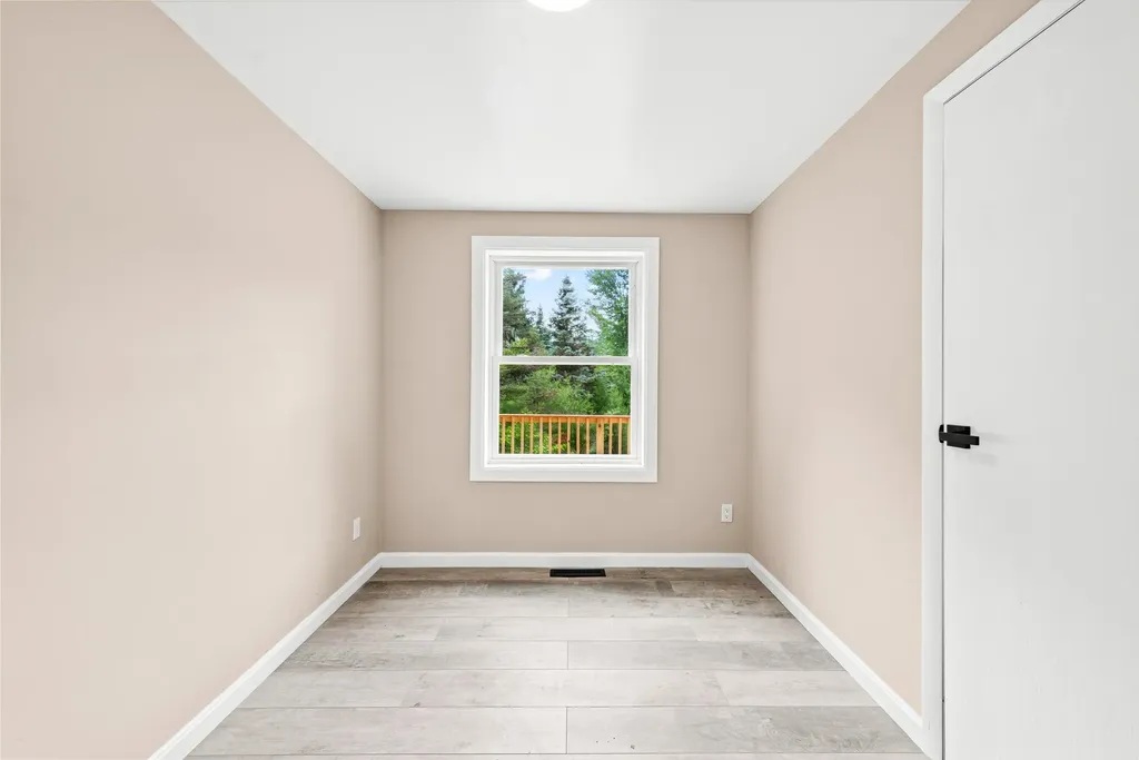 17 Fairway Drive New Hampton NH 03256