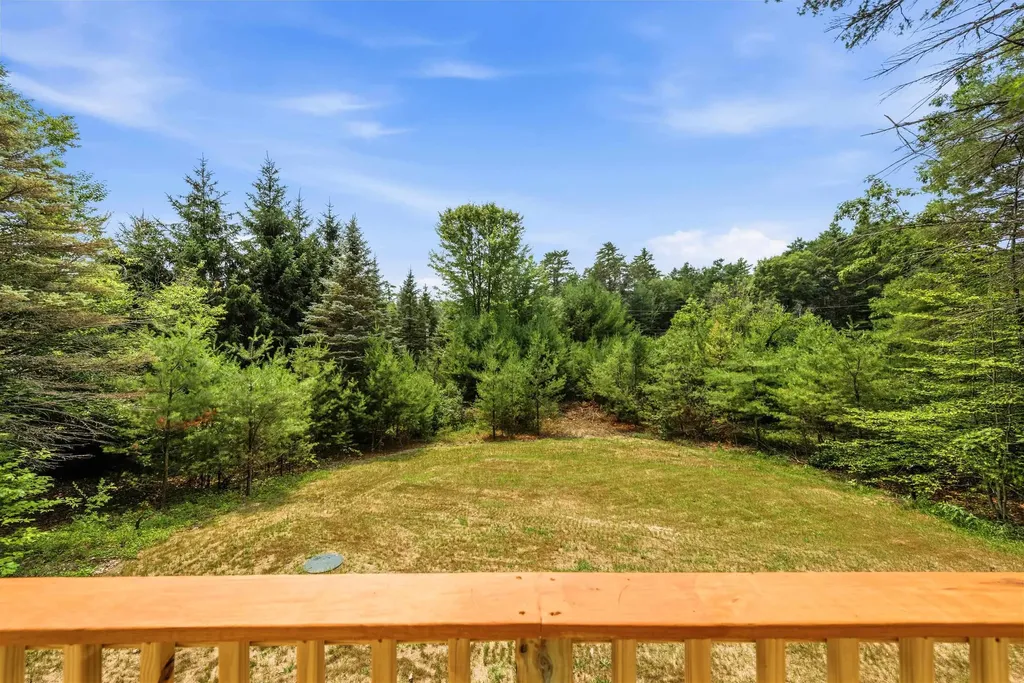 17 Fairway Drive New Hampton NH 03256
