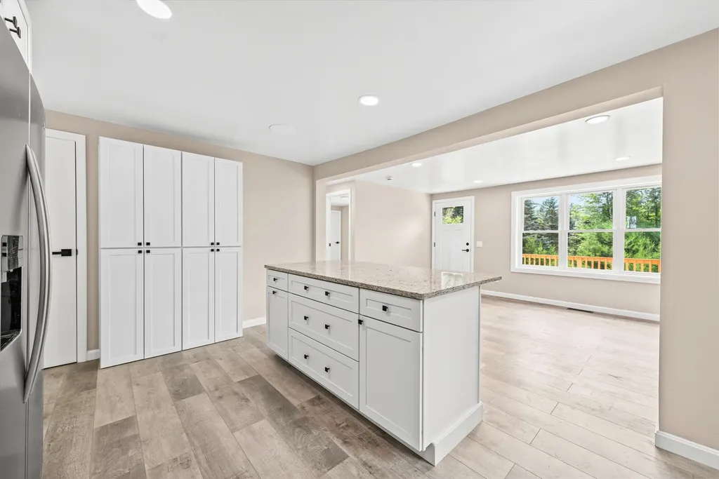 17 Fairway Drive New Hampton NH 03256