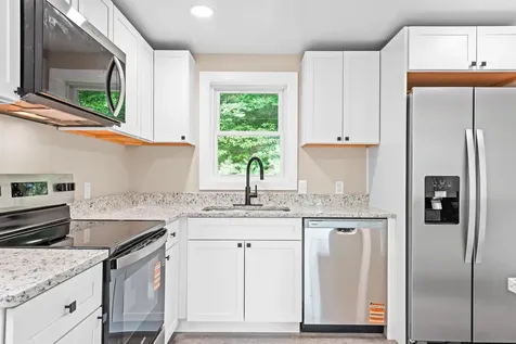 17 Fairway Drive New Hampton NH 03256