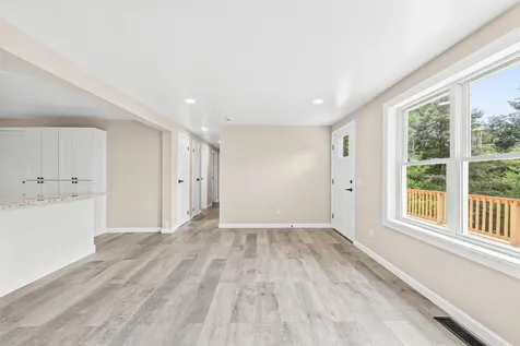 17 Fairway Drive New Hampton NH 03256