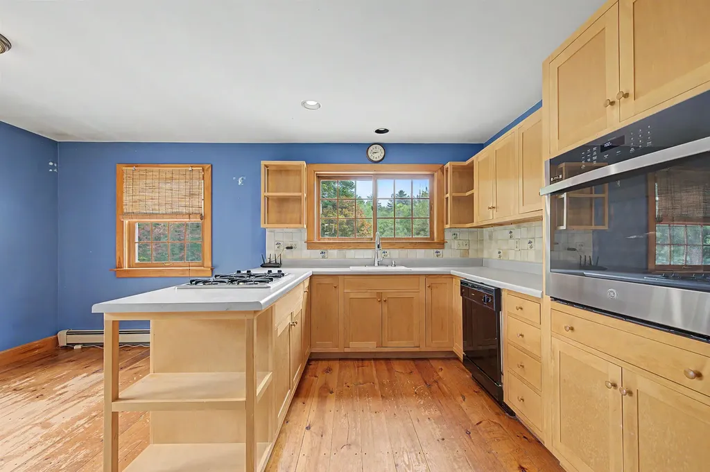 72 Hall Road Andover NH 03216