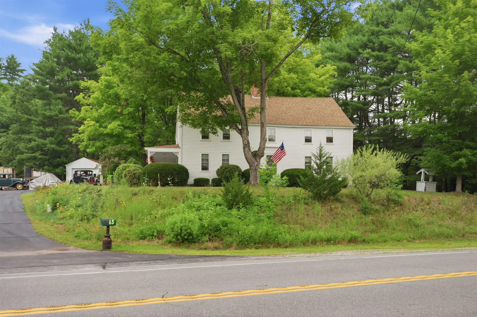 65 Chester Road Raymond NH 03077