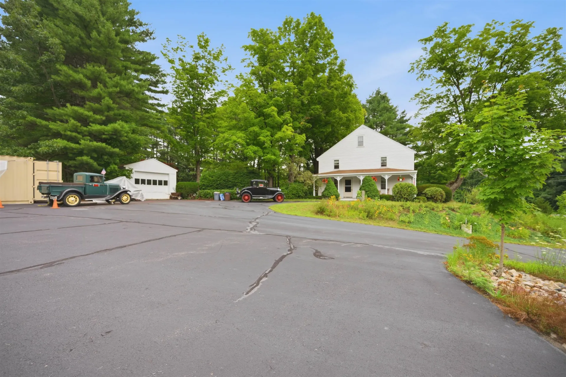 65 Chester Road Raymond NH 03077