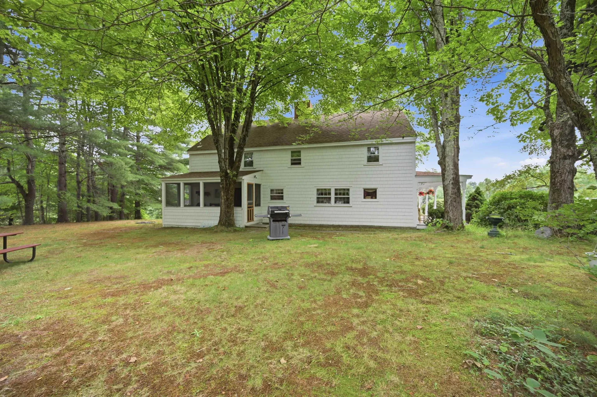 65 Chester Road Raymond NH 03077