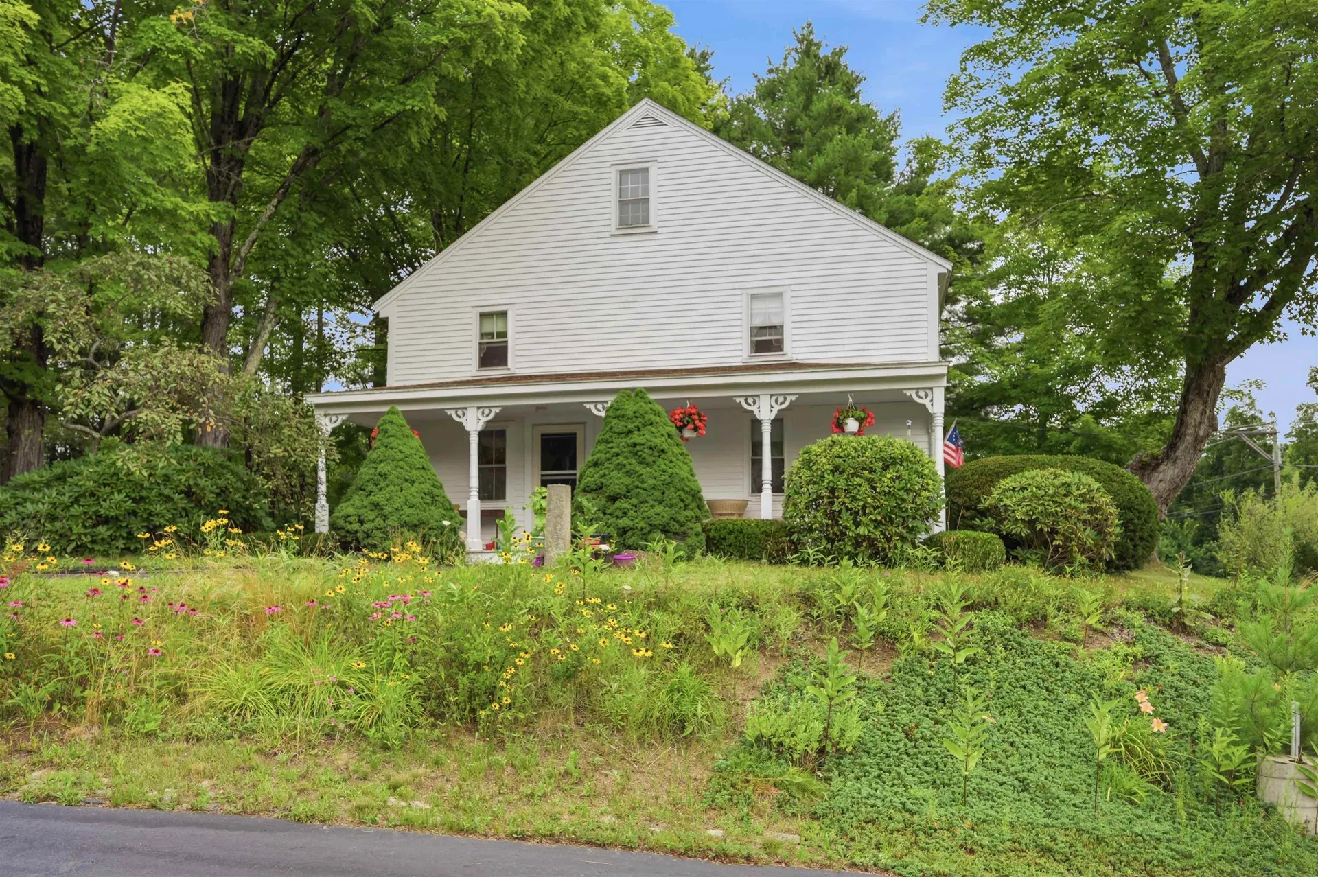 65 Chester Road Raymond NH 03077