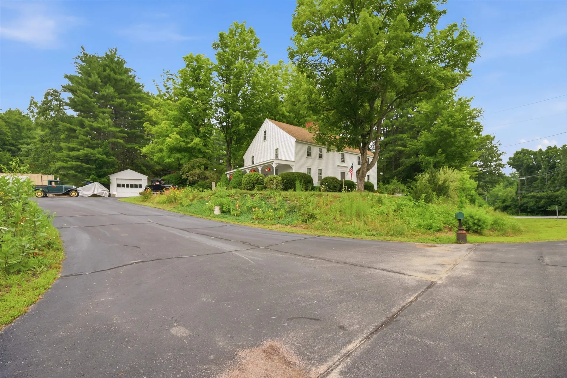65 Chester Road Raymond NH 03077