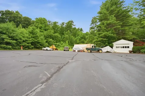 65 Chester Road Raymond NH 03077