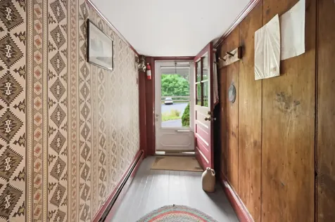 65 Chester Road Raymond NH 03077