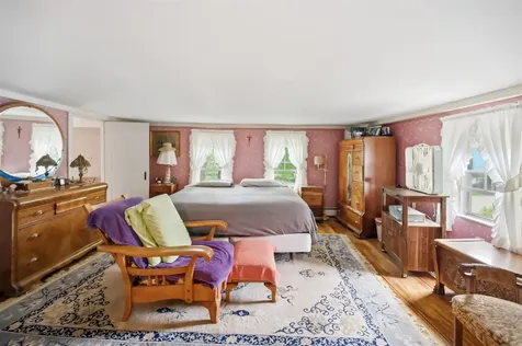 65 Chester Road Raymond NH 03077