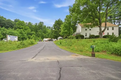 65 Chester Road Raymond NH 03077