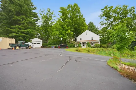 65 Chester Road Raymond NH 03077