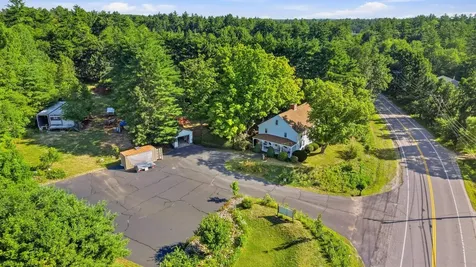 65 Chester Road Raymond NH 03077