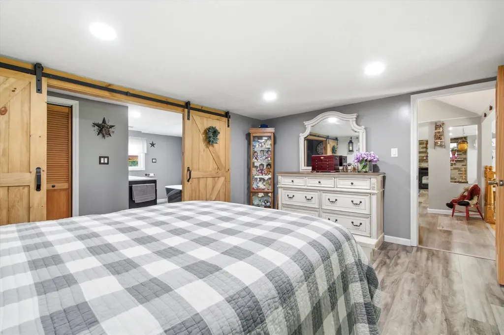 30 Danis Park Road Goffstown NH 03045