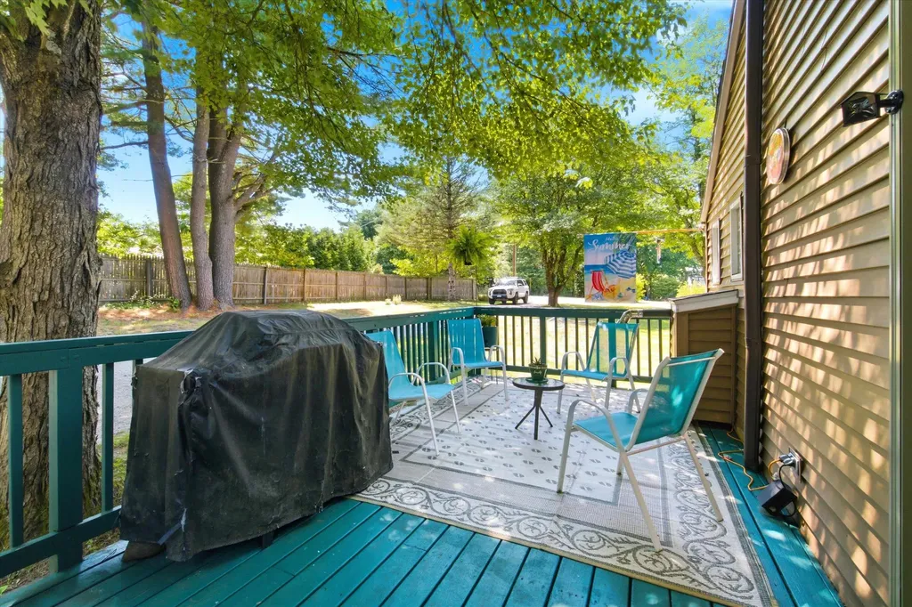 30 Danis Park Road Goffstown NH 03045
